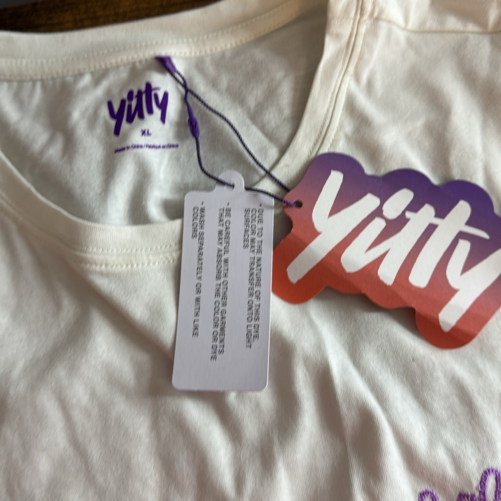 Yitty by Fabletics. - Picture 3 of 4